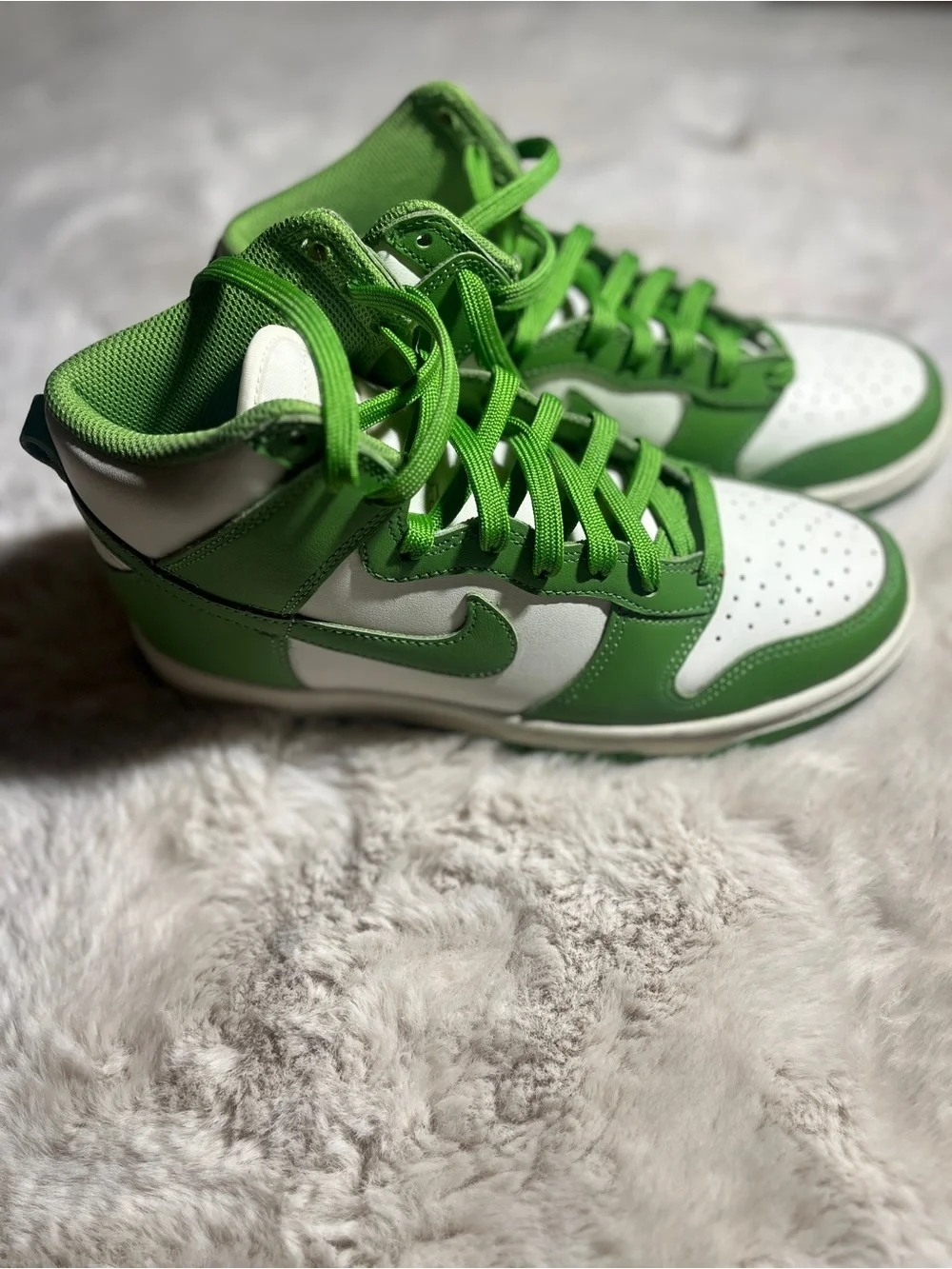 Nike Dunk High Chlorophyll Green Sail Sneakers Women’s 8 DD1869-300